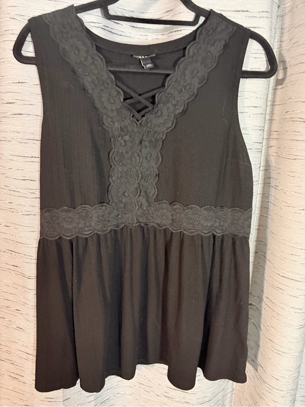 Torrid Lace Trim Tunic in Black Like New